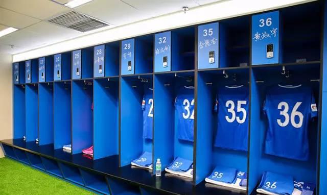 国际比赛日洛杉矶湖人备战中超，更衣室发声细节曝光，目标明确，更衣室氛围转暖的简单介绍