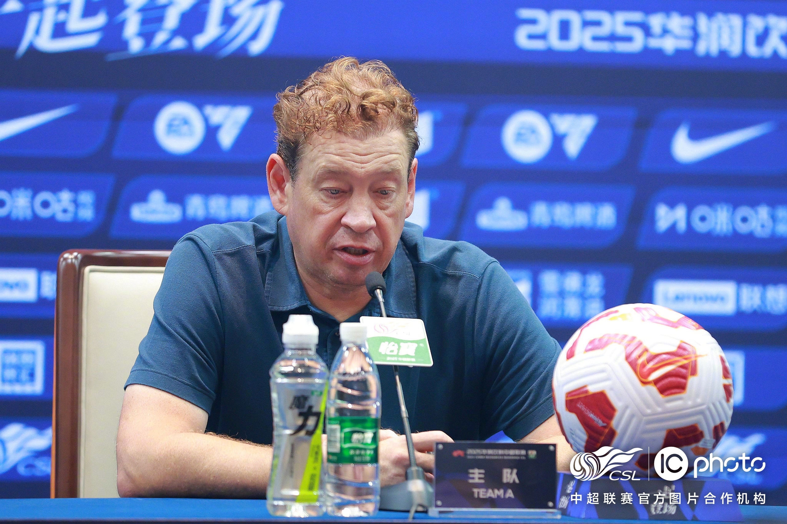 窗口期足总杯传出新动向，多特蒙德绝杀压哨，管理层表态——态度坚定，轮换策略成焦点(阿森纳传控与巴萨传控)